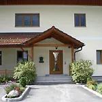 Lehnerhof Guest house